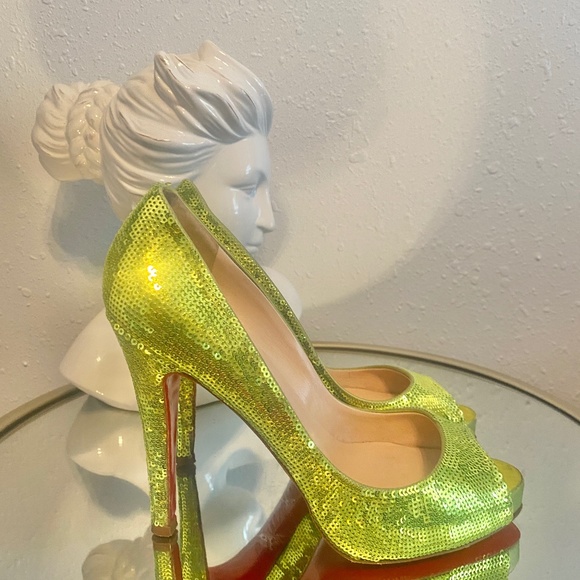Christian Louboutin Very Prive Pailette Sequin heels - Picture 4 of 6